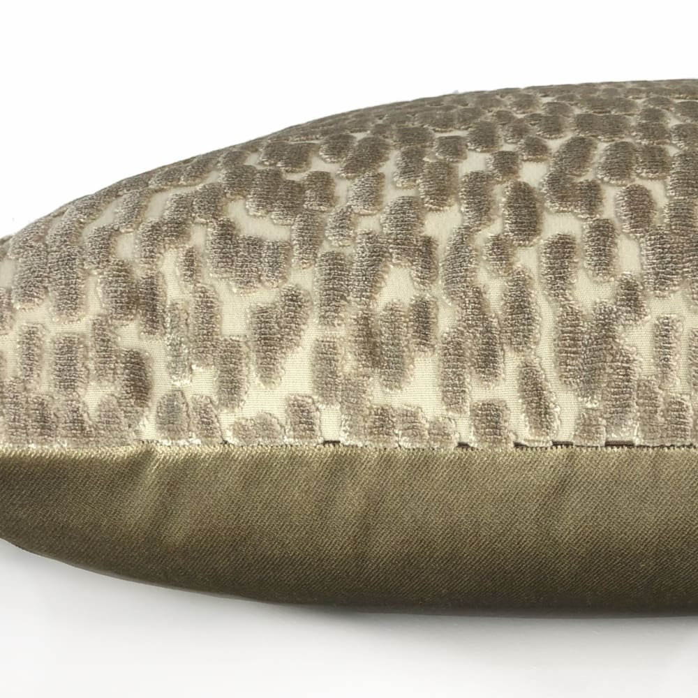 Bellini Sahara Sands Cut Velvet Dots Pillow Cover - Aloriam