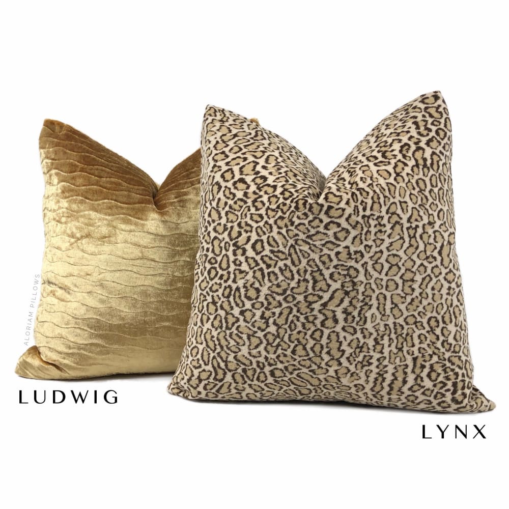 Lynx Cream Beige Wildcat Leopard Print Velvet Pillow Cover - Aloriam