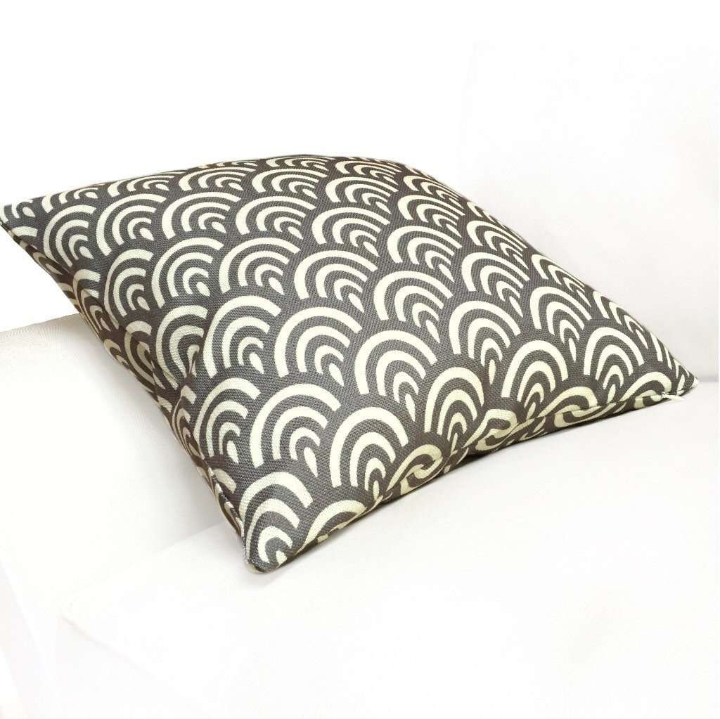 Modern Gray Ivory Cream Scallop Geometric Pattern Pillow Cover