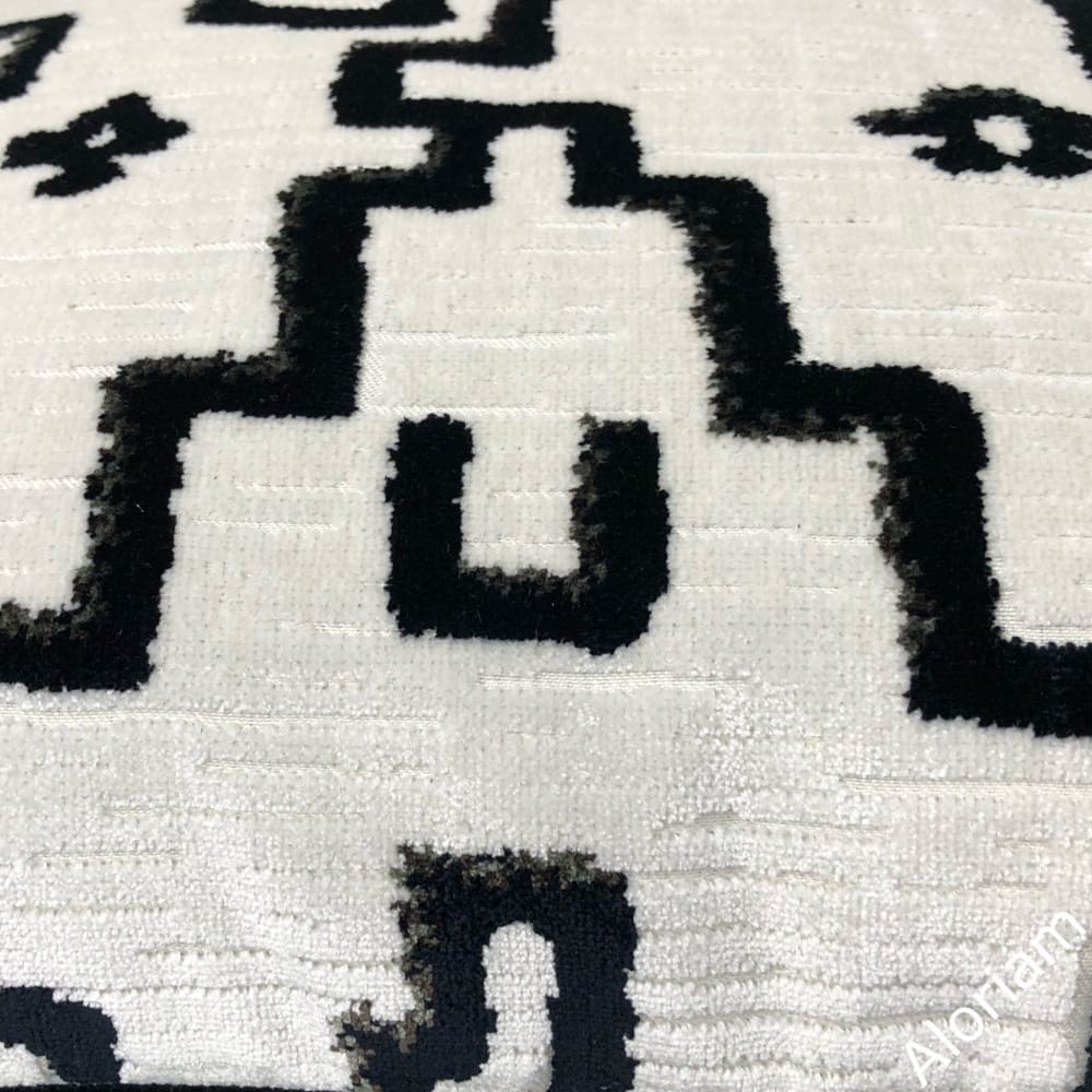 Santa Fe Black White Southwest Velvet Pillow Cover - Aloriam